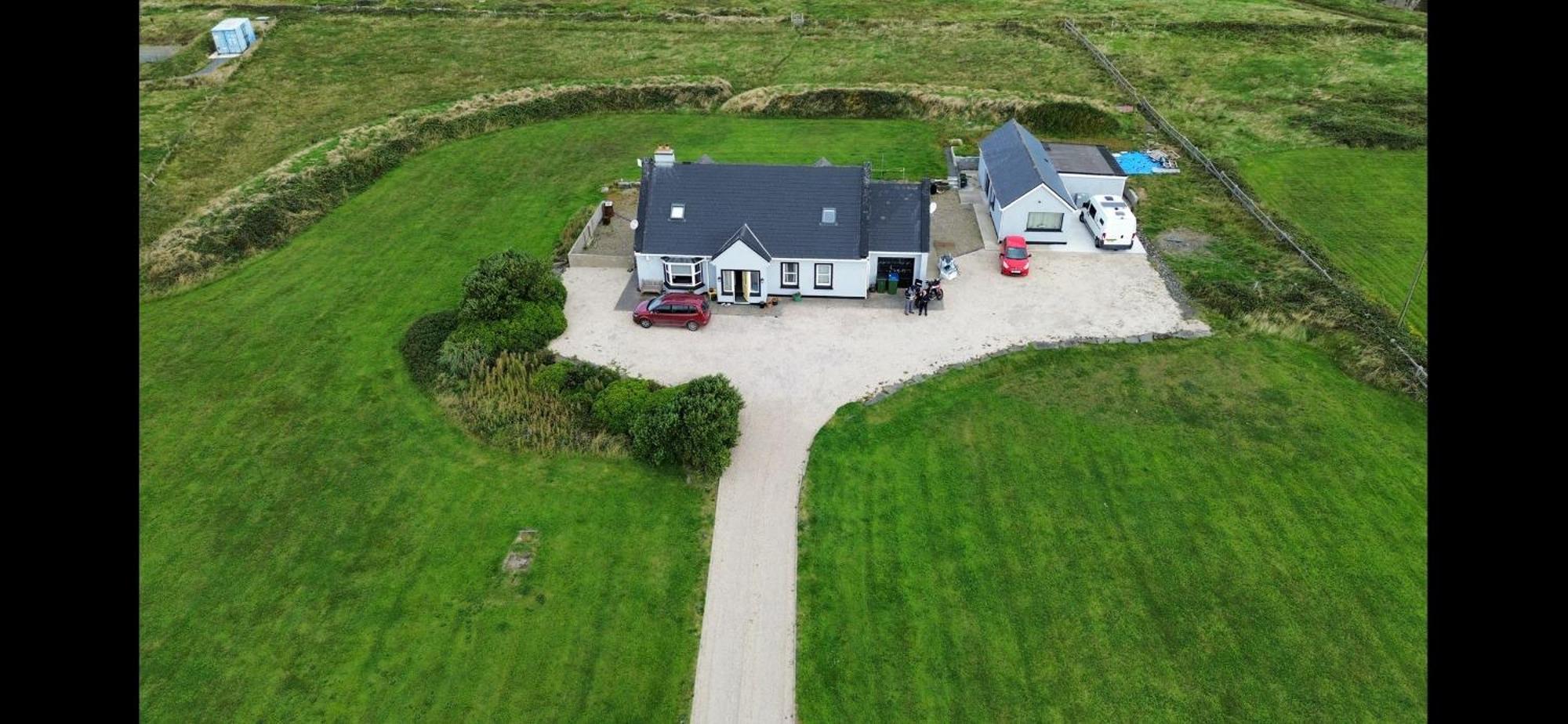 Cois Na Mara Bridges Of Ross V15 T677 Bed and Breakfast Kilbaha Buitenkant foto
