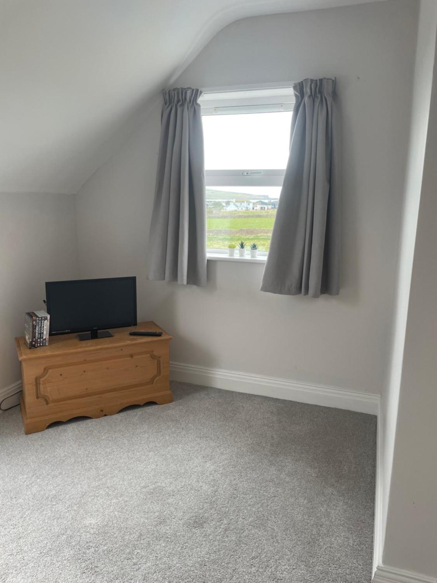 Cois Na Mara Bridges Of Ross V15 T677 Bed and Breakfast Kilbaha Buitenkant foto